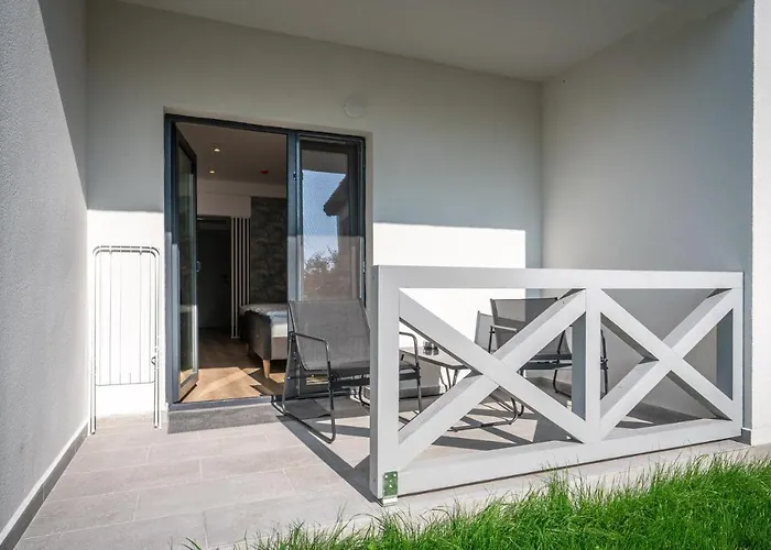 ゲストハウス Spot 4*