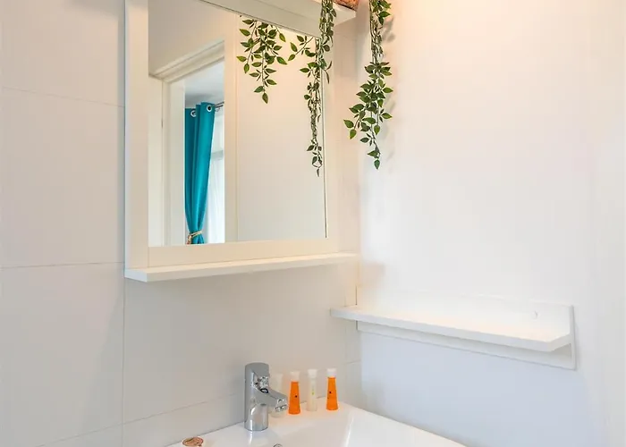 ゲストハウス Spot ヴァマ・ヴェケ