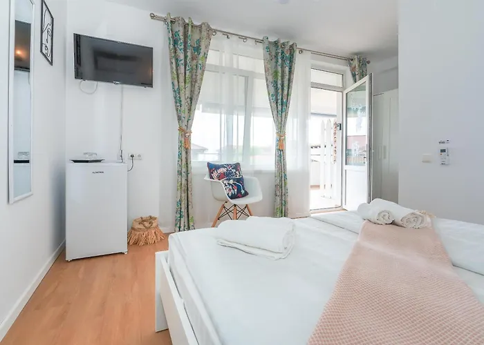 ゲストハウス Spot 4*