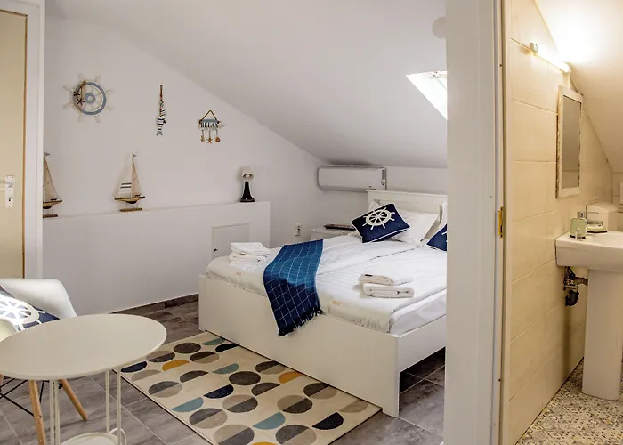 Spot ヴァマ・ヴェケ